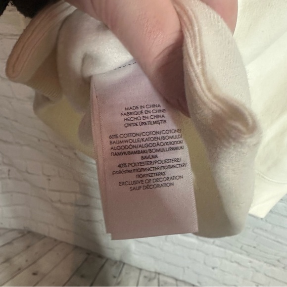 Ralph Lauren White Sweatshirt with Navy Logo - Picture 5 of 5